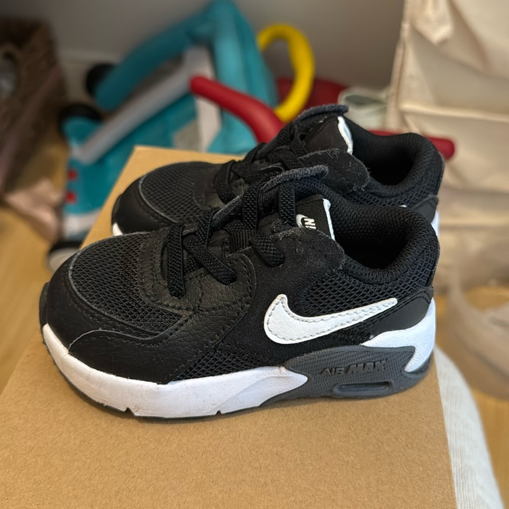 Nike Sneakers